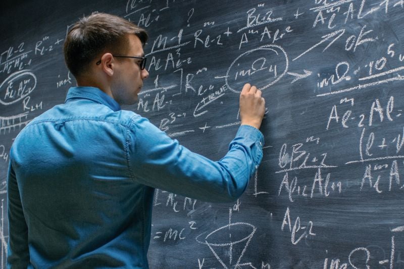 Carreras con discount matematicas y fisica